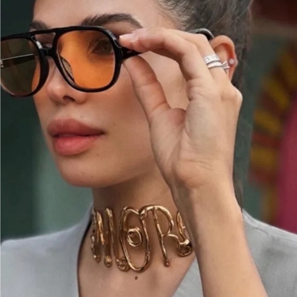 Zara “AMORE” Choker Necklace Hot Item! New without 🏷️ comes with beautiful box - Picture 5 of 6